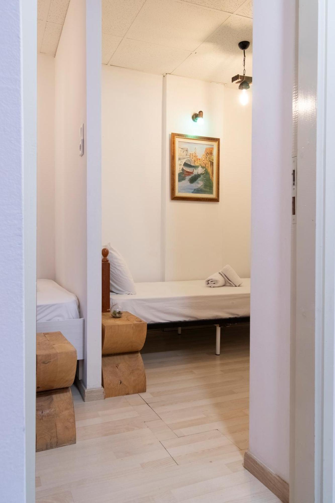 Modern City Apt In The Heart Of Heraklion Exterior photo